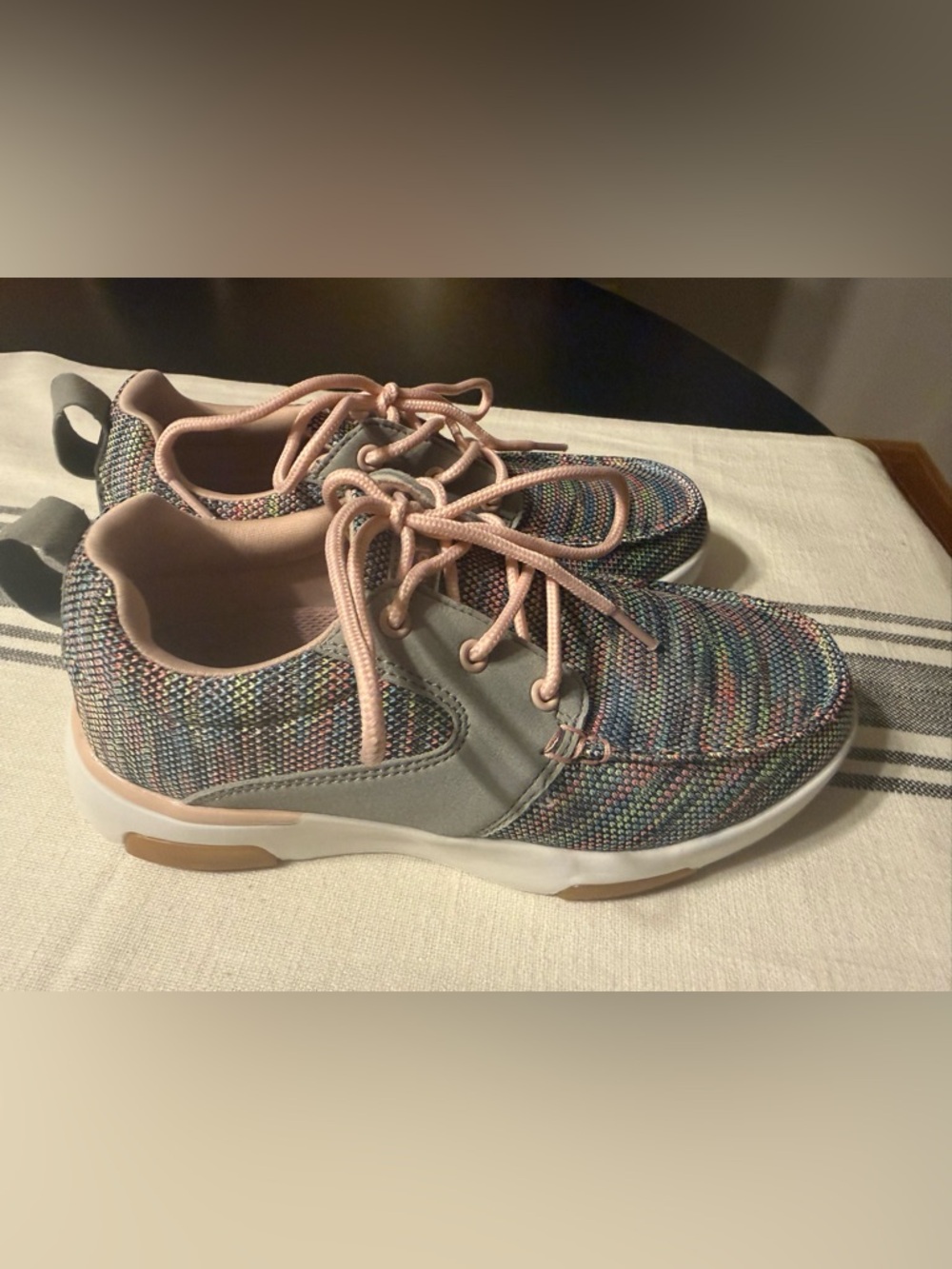 OrthoComfoot comfortable orthopedic women’s walking sneaker, size 37, or 6.5-7